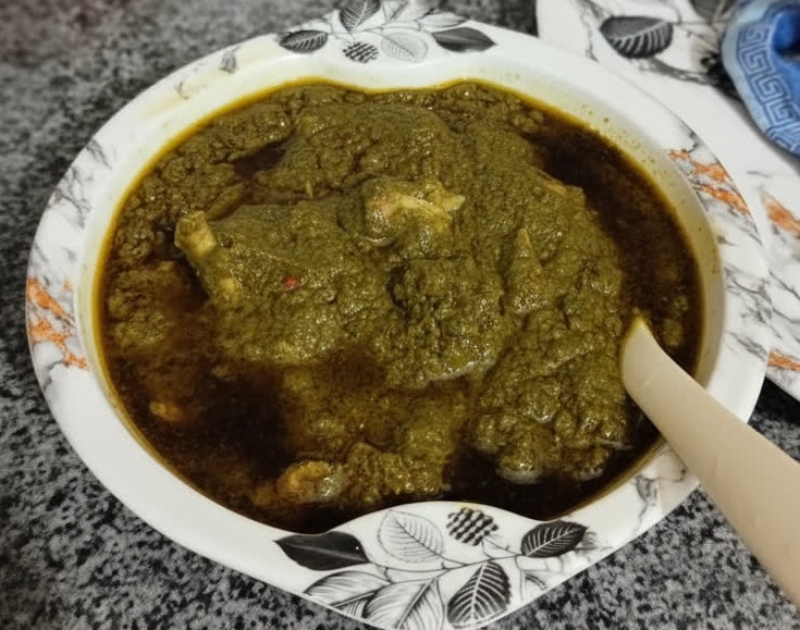 A flavorful and healthy Palak Chicken recipe made with fresh spinach, tender chicken, and aromatic spices — perfect for a quick weeknight dinner.